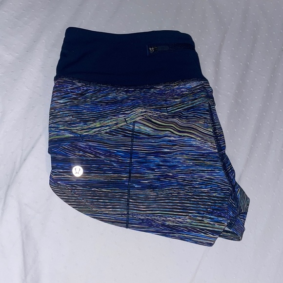 Lululemon Speed Short 2.5” - Picture 3 of 5